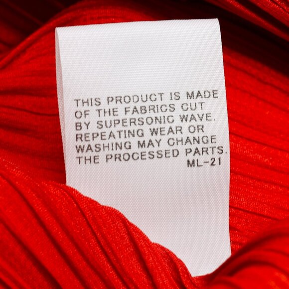 Issey Miyake Pleats Please Rust Red Pleated Open-Front Cardigan - Picture 8 of 8